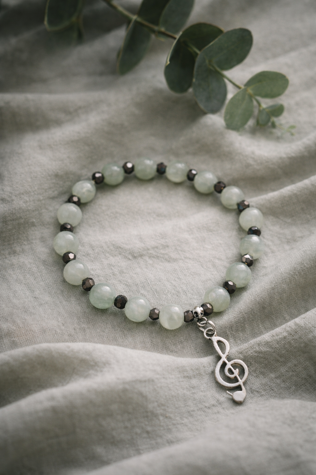 Le bracelet jade de Chine clé de sol