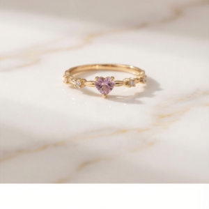 Bague dorée – Pierre cœur améthyste 0,30 carat – Taille 56