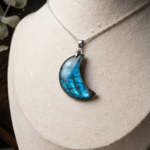 Pendentif croissant de lune labradorite AAA